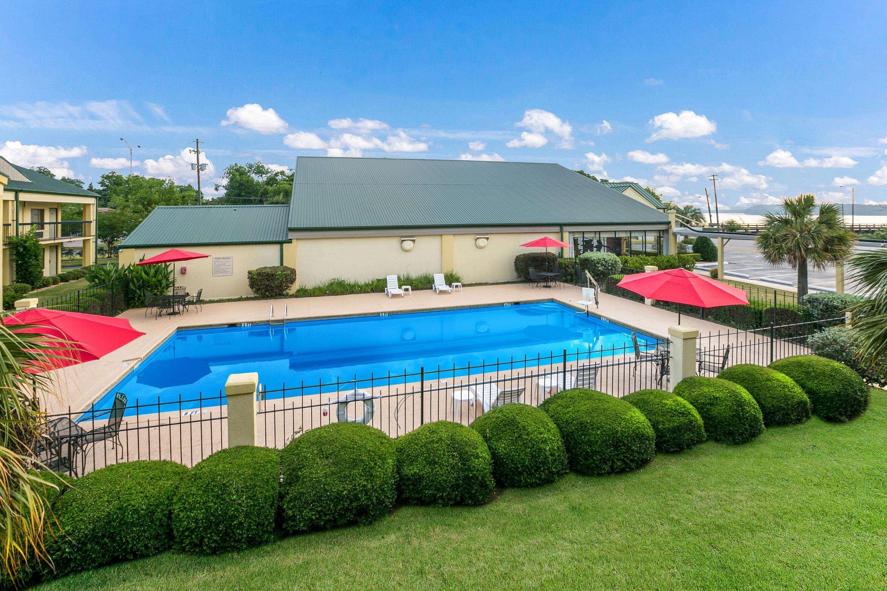 Quality Inn & Suites Near Lake Eufaula Ngoại thất bức ảnh