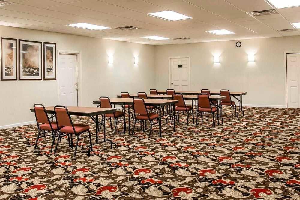 Quality Inn & Suites Near Lake Eufaula Ngoại thất bức ảnh