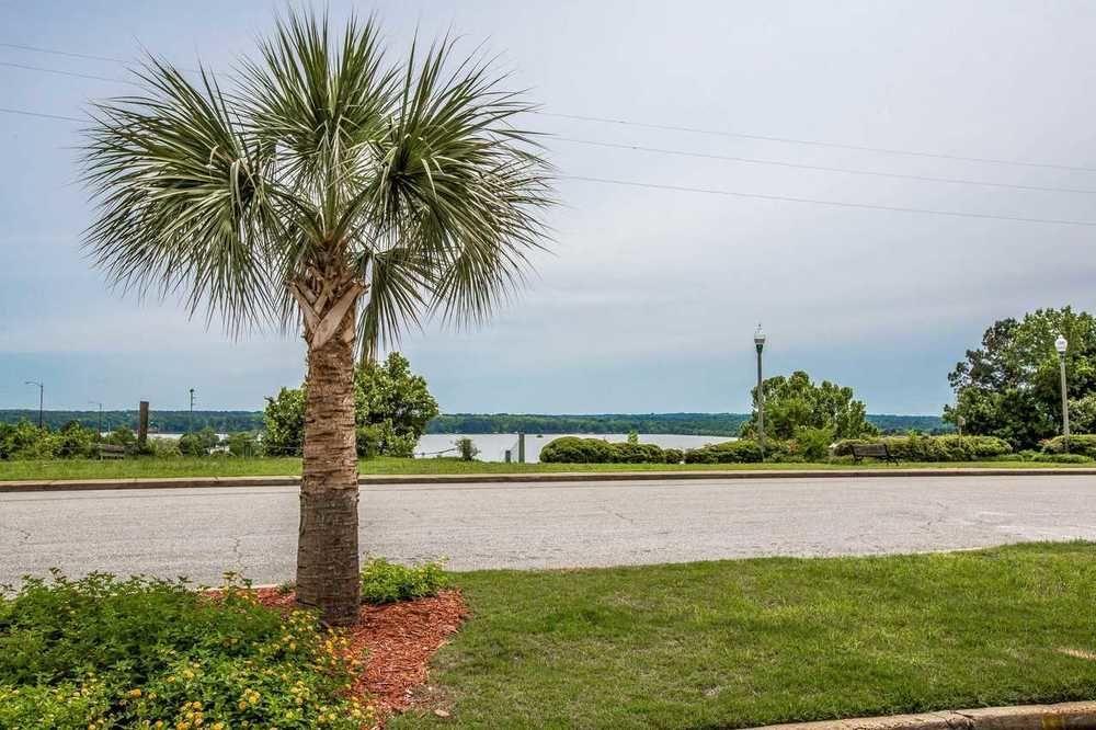 Quality Inn & Suites Near Lake Eufaula Ngoại thất bức ảnh