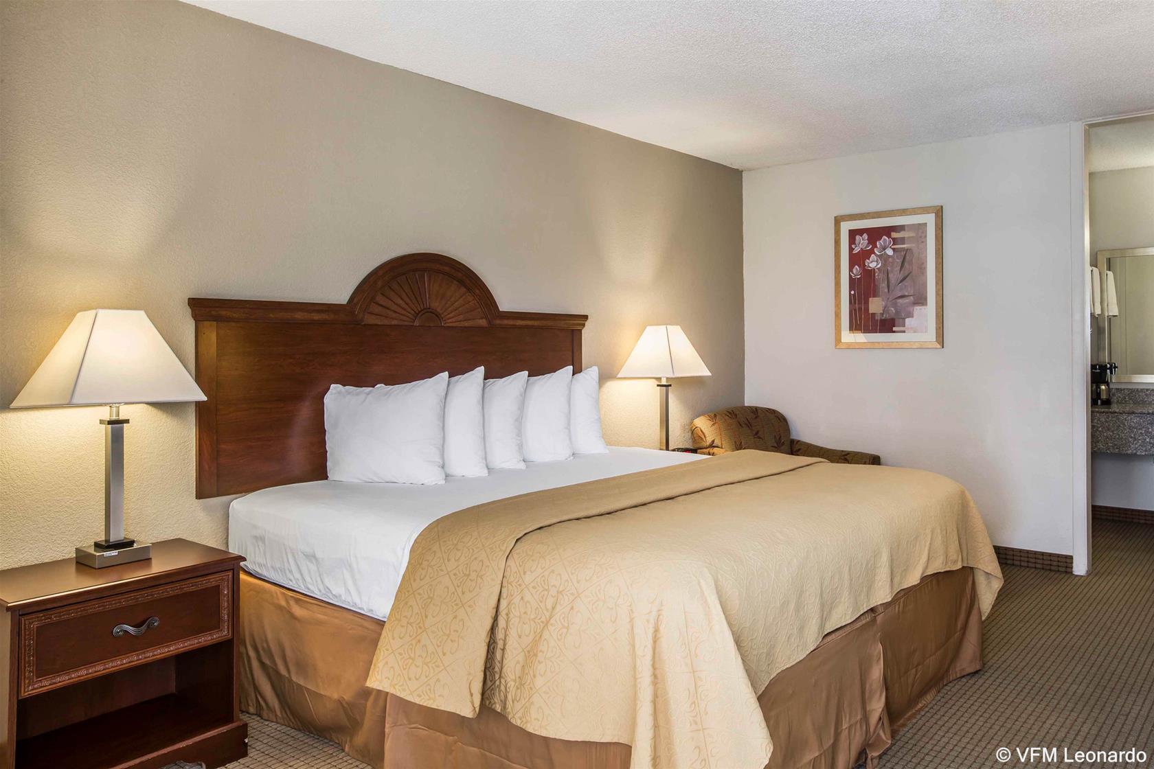Quality Inn & Suites Near Lake Eufaula Ngoại thất bức ảnh