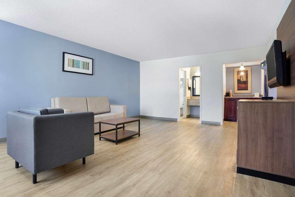 Quality Inn & Suites Near Lake Eufaula Phòng bức ảnh