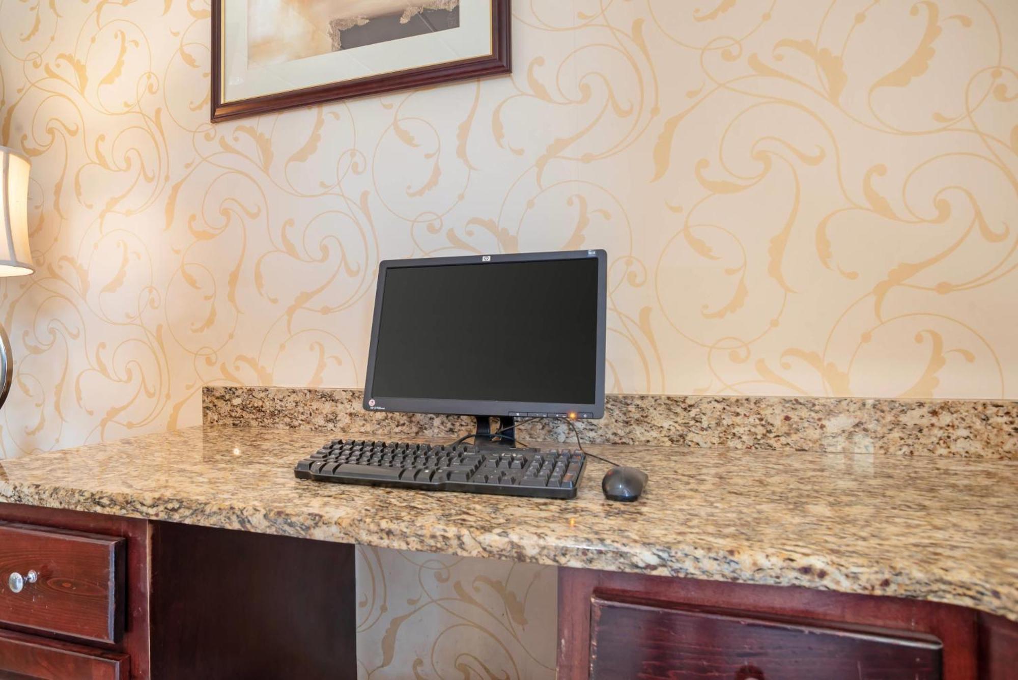 Quality Inn & Suites Near Lake Eufaula Ngoại thất bức ảnh