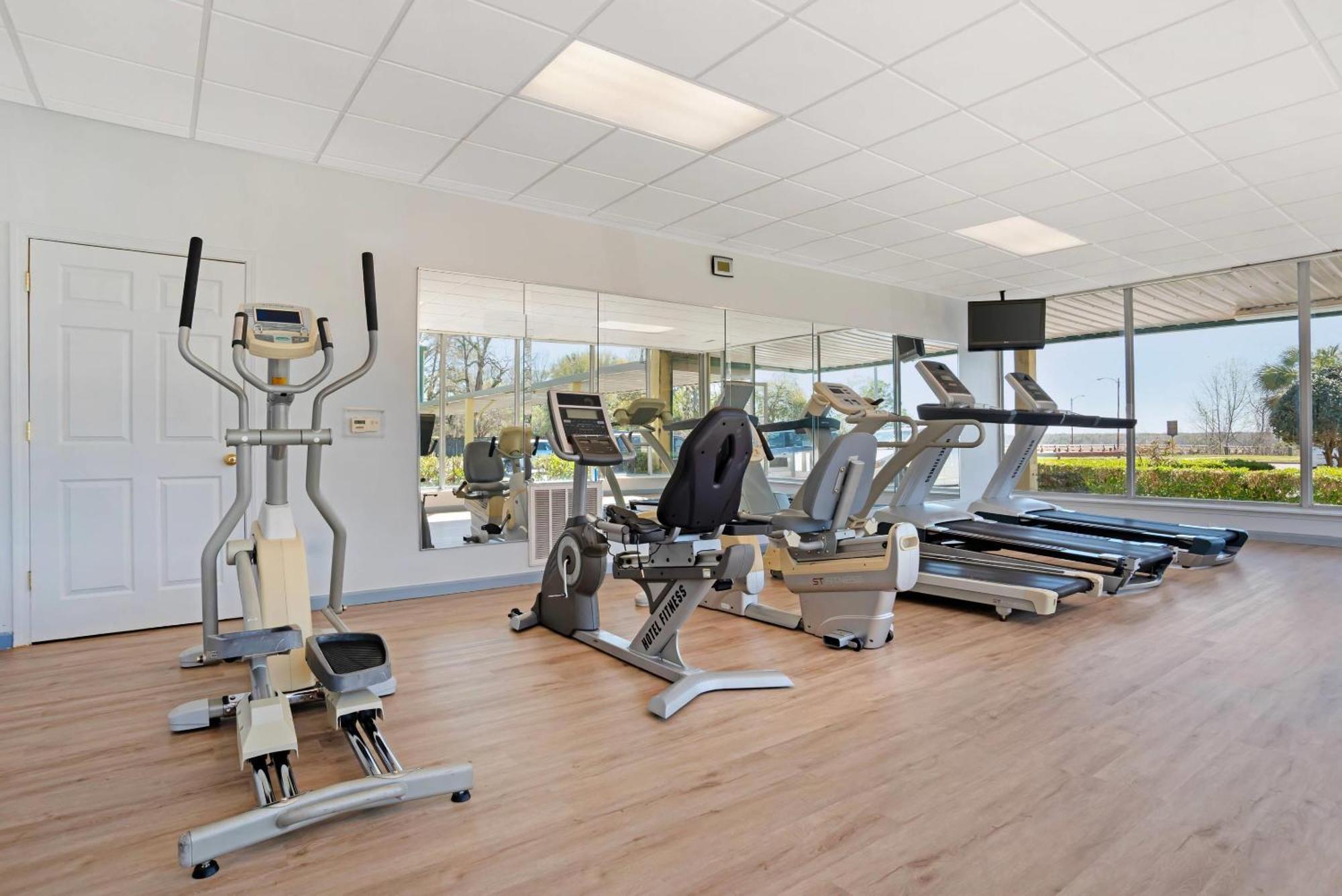 Quality Inn & Suites Near Lake Eufaula Ngoại thất bức ảnh