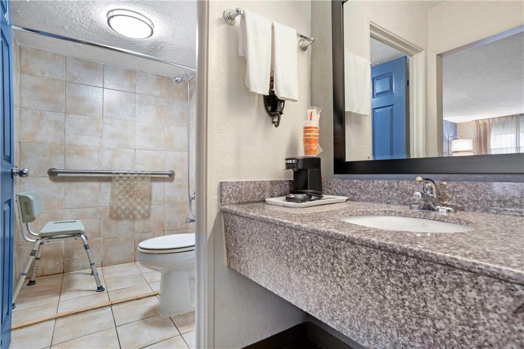 Quality Inn & Suites Near Lake Eufaula Phòng bức ảnh
