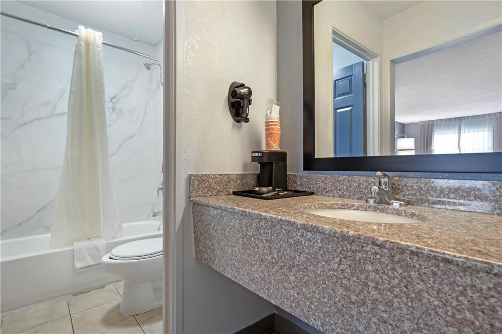 Quality Inn & Suites Near Lake Eufaula Phòng bức ảnh